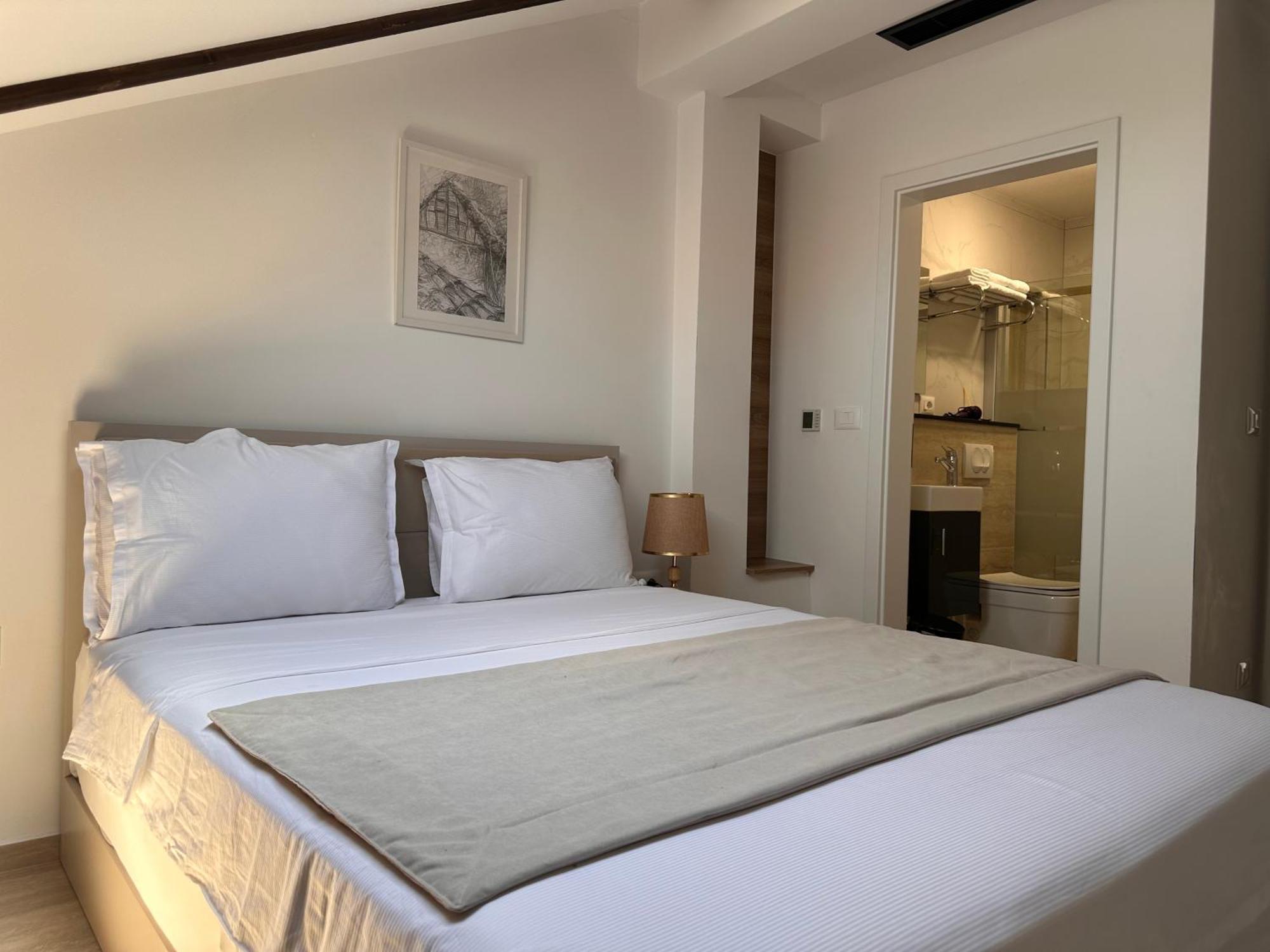 Treva Hotel & Apartaments Prizren Exterior photo