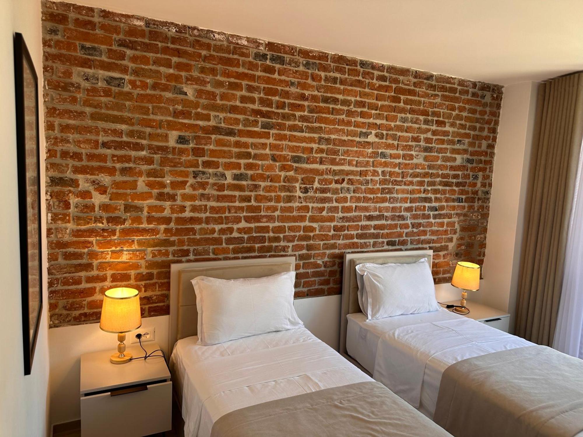 Treva Hotel & Apartaments Prizren Exterior photo